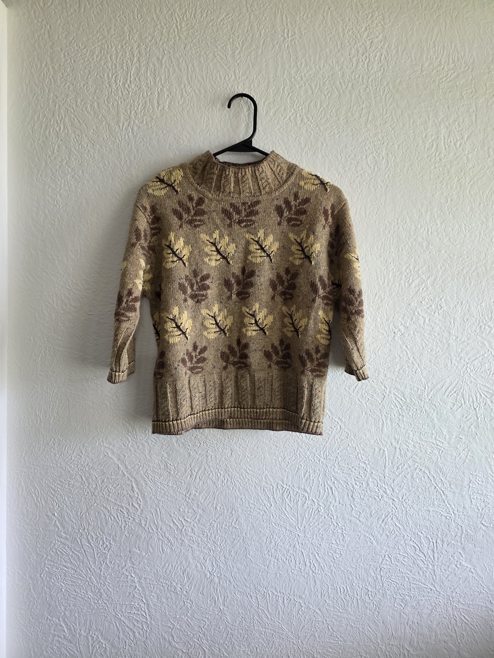 Eagles Eye Vintage Cozy Leaf Print Wool Blend Sweater in Beige and Brown